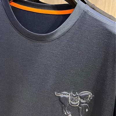 市场上装-T恤-欧货T恤