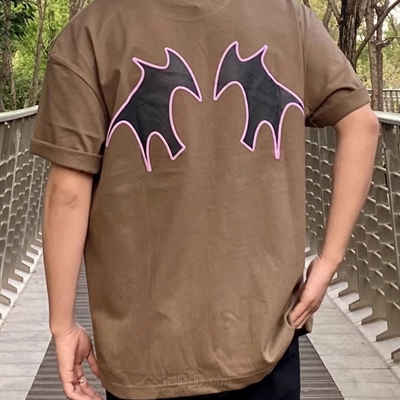 市场上装-T恤-电商T恤