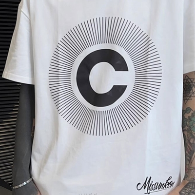 市场上装-T恤-电商T恤