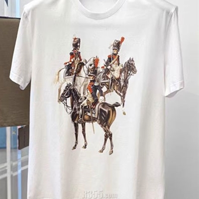 市场上装-T恤-欧货T恤