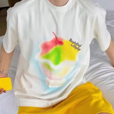 市场上装-T恤-电商T恤