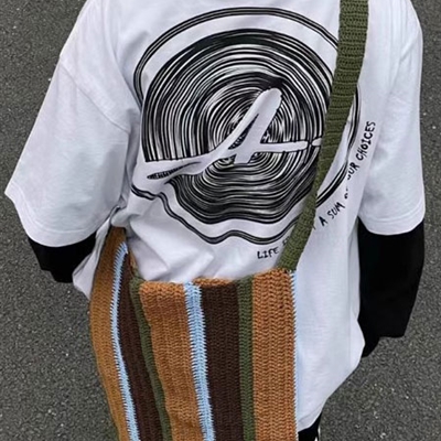 市场上装-T恤-电商T恤