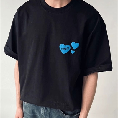 市场上装-T恤-电商T恤