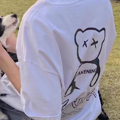 市场上装-T恤-电商T恤