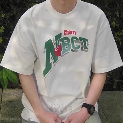 市场上装-T恤-电商T恤