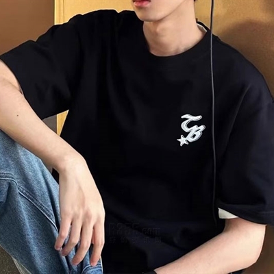 市场上装-T恤-电商T恤