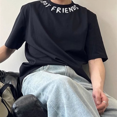 市场上装-T恤-电商T恤