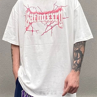 市场上装-T恤-电商T恤