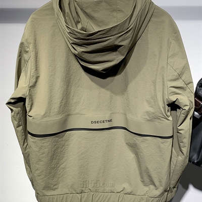 市场上装-夹克-休闲夹克