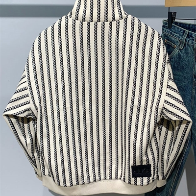 市场上装-夹克-休闲夹克