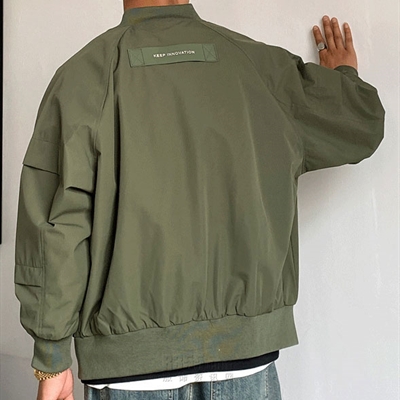 市场上装-夹克-休闲夹克