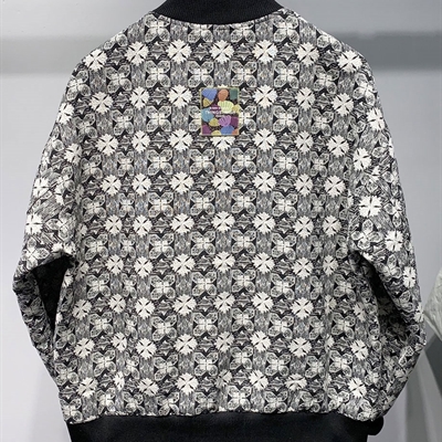 市场上装-夹克-休闲夹克