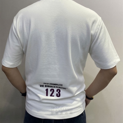 市场上装-T恤-休闲T恤