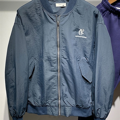 市场上装-夹克-休闲夹克