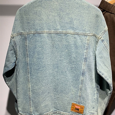 市场上装-夹克-休闲夹克