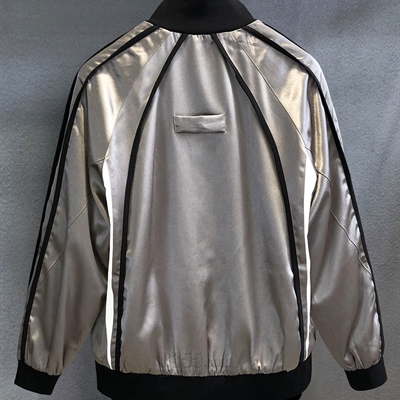 市场上装-夹克-休闲夹克