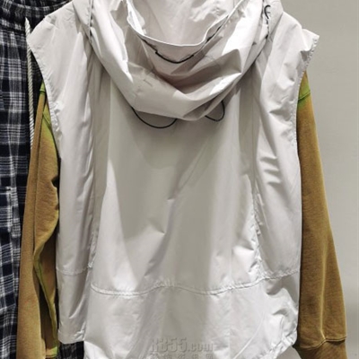 市场上装-马夹-休闲马夹