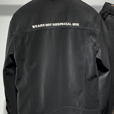 市场上装-皮衣-休闲皮衣