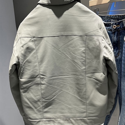 市场上装-皮衣-休闲皮衣