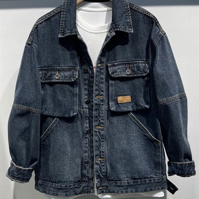 市场上装-夹克-休闲夹克