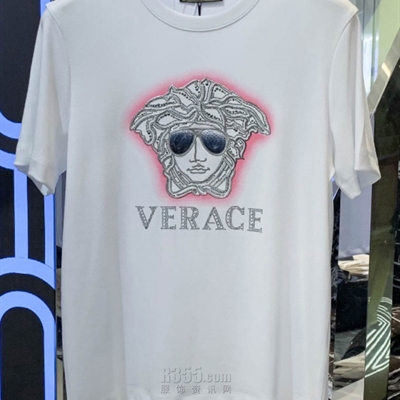 市场上装-T恤-欧货T恤