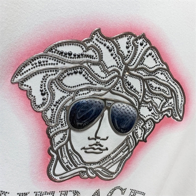 市场上装-T恤-欧货T恤