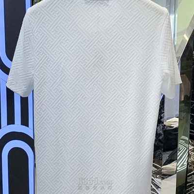 市场上装-T恤-欧货T恤