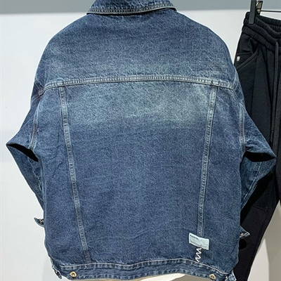 市场上装-夹克-休闲夹克