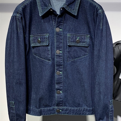 市场上装-夹克-休闲夹克