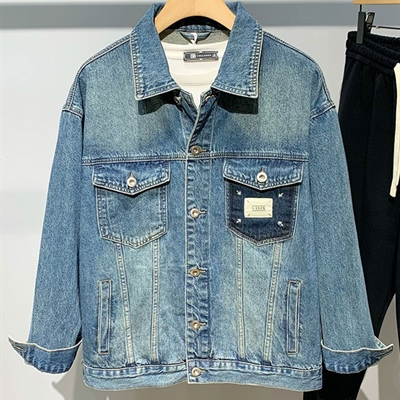 市场上装-夹克-休闲夹克