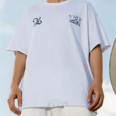 市场上装-T恤-电商T恤