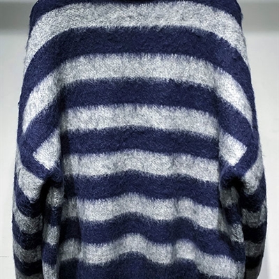 市场上装-毛衫-休闲毛衫