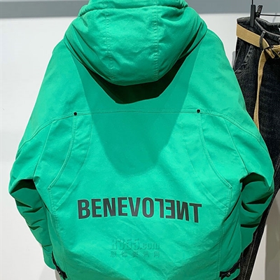 市场上装-棉衣/羽绒服-休闲棉服