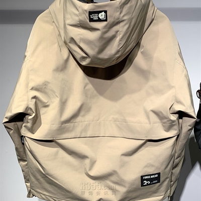 市场上装-棉衣/羽绒服-休闲棉服