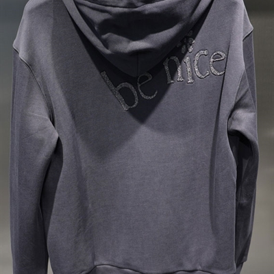 市场上装-卫衣-欧货卫衣