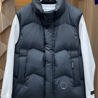 市场上装-马夹-休闲马夹