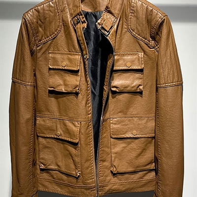 市场上装-皮衣-休闲皮衣