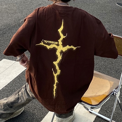 市场上装-T恤-电商T恤