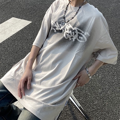 市场上装-T恤-电商T恤