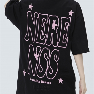 市场上装-T恤-电商T恤