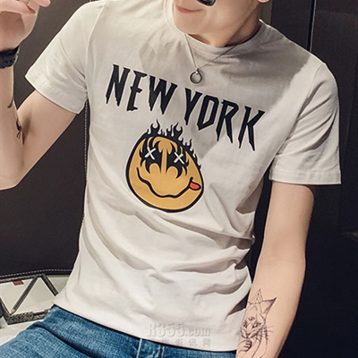 市场上装-T恤-电商T恤