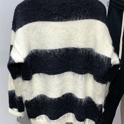 市场上装-毛衫-休闲毛衫