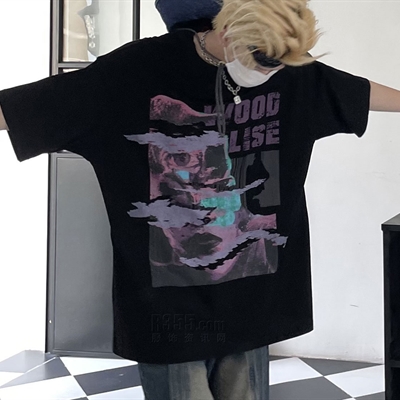 市场上装-T恤-电商T恤