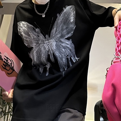 市场上装-T恤-电商T恤