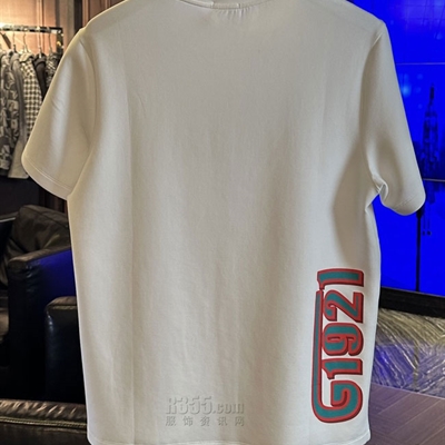 市场上装-T恤-欧货T恤
