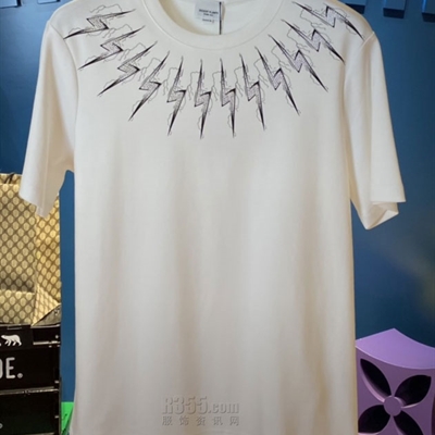 市场上装-T恤-欧货T恤