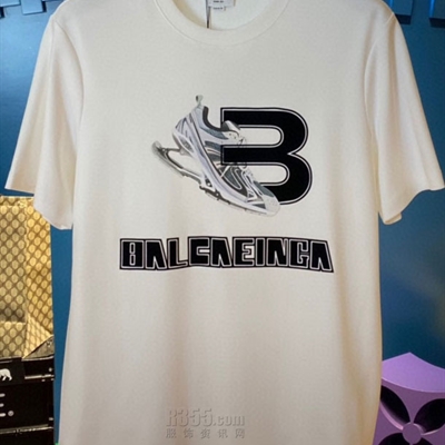 市场上装-T恤-欧货T恤