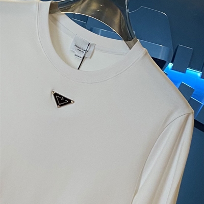 市场上装-T恤-欧货T恤