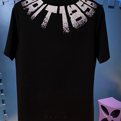 市场上装-T恤-欧货T恤