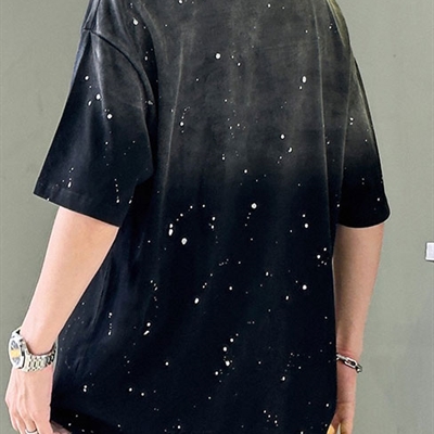 市场上装-T恤-电商T恤